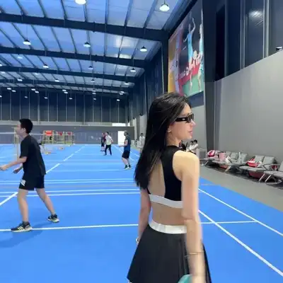 石亮
